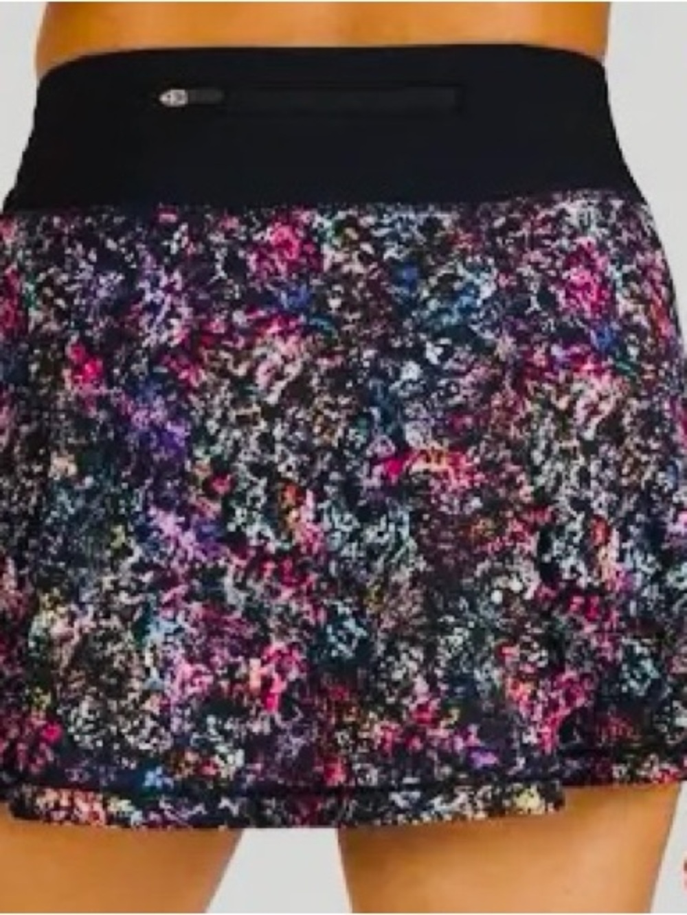 Lululemon Pace Rival Sz 2
Mid-Rise Skirt Floral Spray